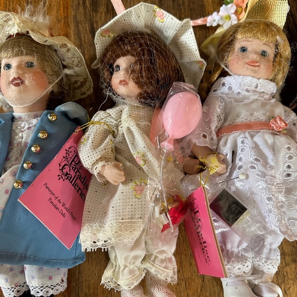 Vintage 9” Porcelain Dolls Paradise Galleries Set of 4 - Picture 3 of 9
